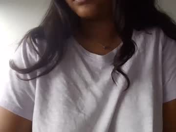 girl
        babe988979 cam image #158118
