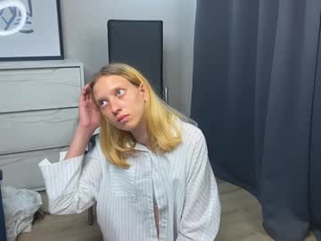 girl
        wildacast cam image #222152