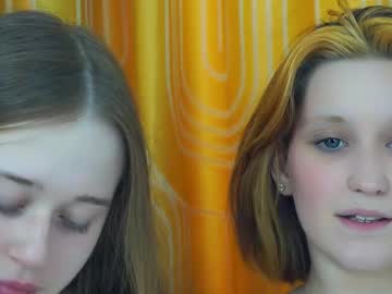 couple Free Sex Cam Chat with synnefarmer