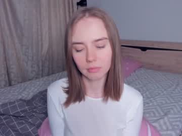 girl
        sonasheen cam image #154920