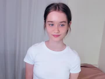 girl
        marionfuuller cam image #120686
