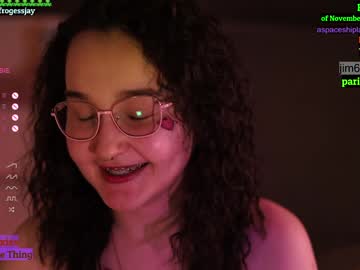 girl
        frogessjay cam image #216530