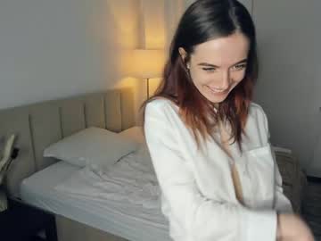 girl
        desertrosea cam image #102966