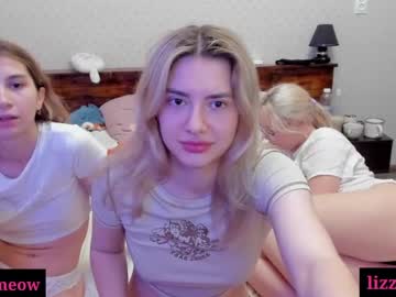 couple Free Sex Cam Chat with lovely_kira_kira