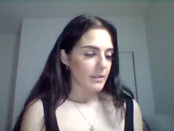 girl
        ariachasee cam image #62071