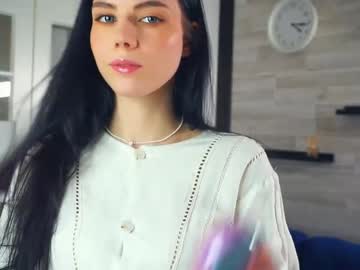 girl
        megangalen cam image #163625