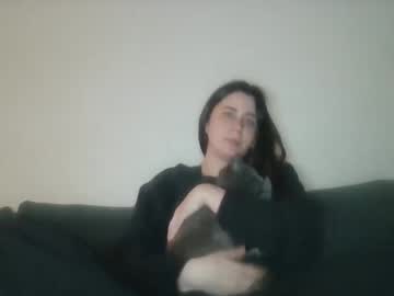 girl
        tillkoney cam image #217979