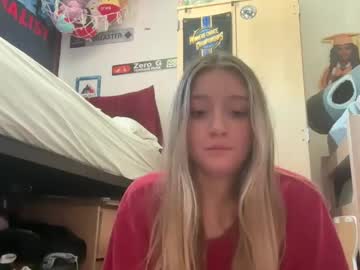 girl
        lexaarose05 cam image #213599