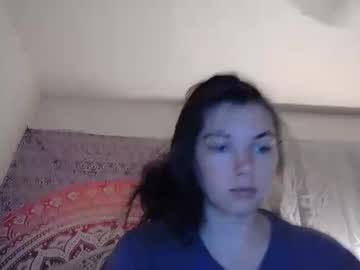 girl
        sexyann869 cam image #139800