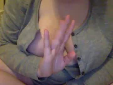 girl
        prettytitties0201 cam image #45388