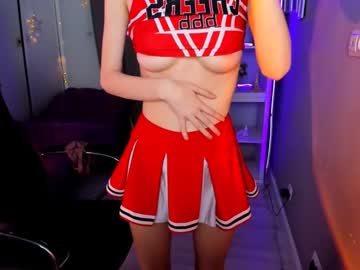 girl
        effy_elf cam image #40040