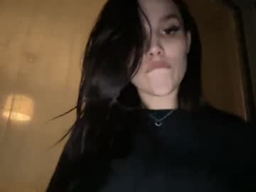 girl
        foxyshayy cam image #76883