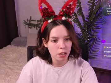 girl
        majja_ cam image #226158