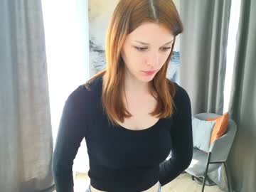 girl
        julianacreason cam image #182527