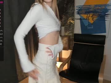 girl
        _candy_shop__ cam image #128703