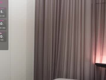 girl
        nicoleaniston17 cam image #255527