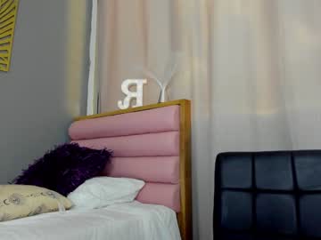 girl
        roberta_lipa cam image #6750