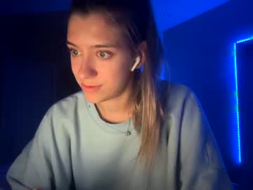 girl
        ameliarustova cam image #86933