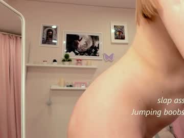 girl
        piskers cam image #55971
