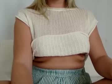 girl Free Sex Cam Chat with innocentblonde789