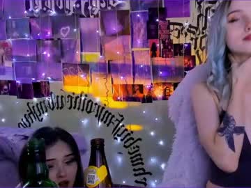 girl
        kayleecrystal cam image #77974