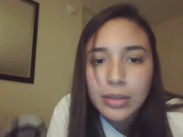 girl
        erickavee21 cam image #117338