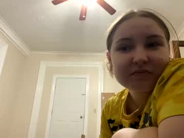 girl
        bigbaby590 cam image #152019