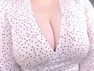 girl
        eflin_sweetie cam image #210942