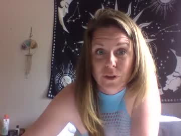 girl
        naughtyymarie420 cam image #93907