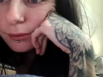 girl
        thvndercat cam image #116074