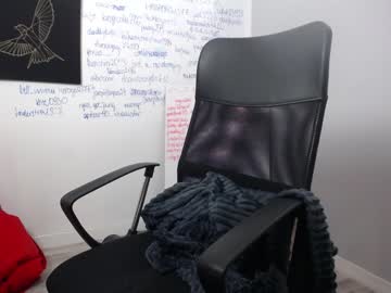 girl
        yourcrazyneightbor cam image #13095