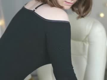 girl
        monimauve_ cam image #113349