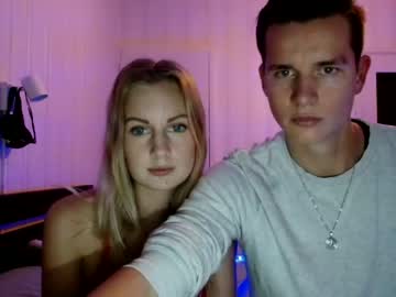 couple
        melanie_rosex cam image #55535