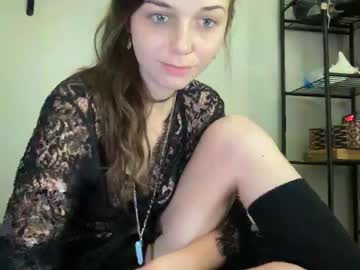 girl
        marijaynedoee cam image #96111