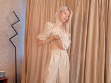 girl
        babyblondea cam image #77662