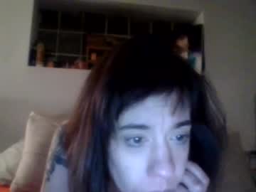 girl
        shylilmami cam image #78071