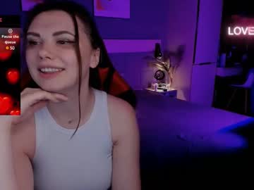 girl
        kristina_logan cam image #201674