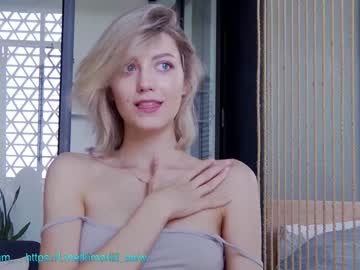girl
        sweet_tinker_bell cam image #22643