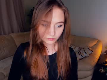 girl
        engelellick cam image #155475