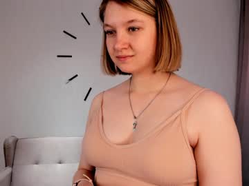 girl
        chelseagary cam image #156277