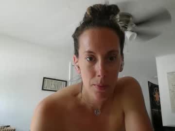girl
        sixfootsiren cam image #192039