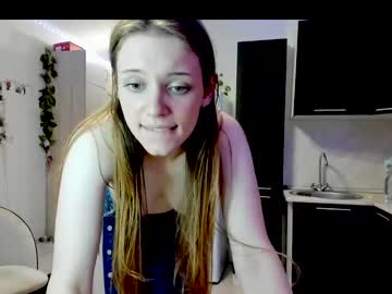 girl Free Sex Cam Chat with molly_kisskiss