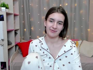 girl
        trisha_ray cam image #226798