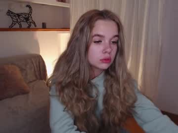 girl
        little_kittty_ cam image #83553