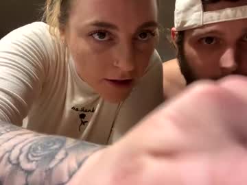 couple
        landonn127 cam image #72017