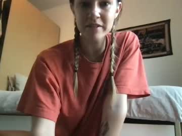 girl
        strangerskiss cam image #50802