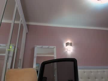 girl
        mary_delray cam image #43005